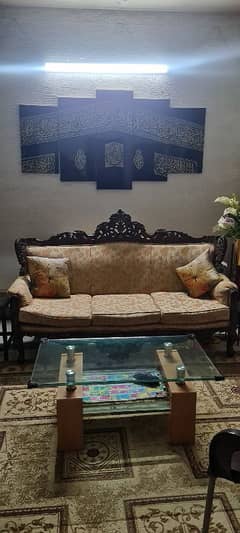 urgent sell chinioti work 5 seater sofa set