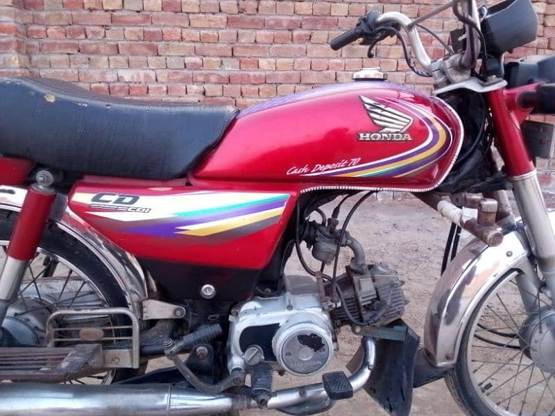 Honda CD 70 cc motorcycle 2014 model. 1