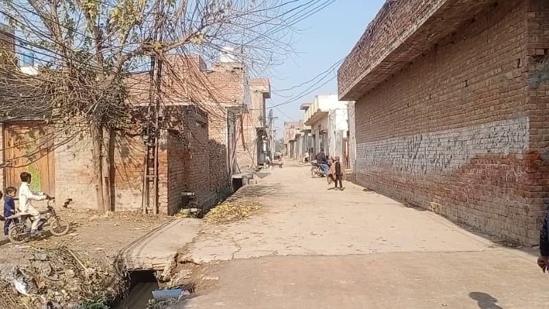 1 kanal plot near ferozpur road and new defence road Kahna nau Lahore 6