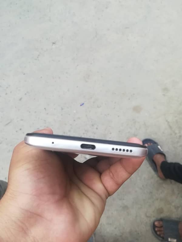 Urgent Sale Vivo y51 1