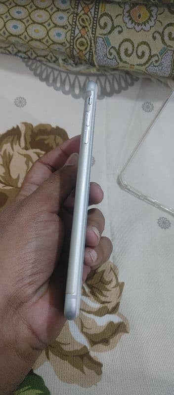 Iphone 8plus 64gb JV 9/10 condition 2