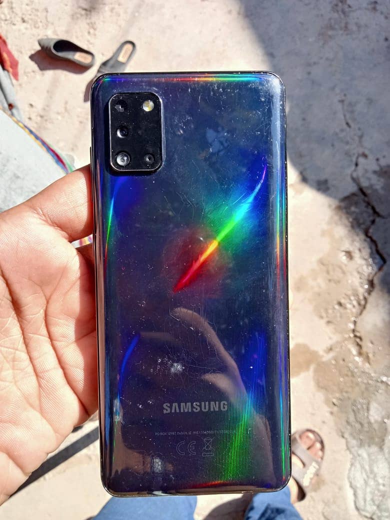 SAMSUNG A31 4 128 OPEN BOX CONDITION 0