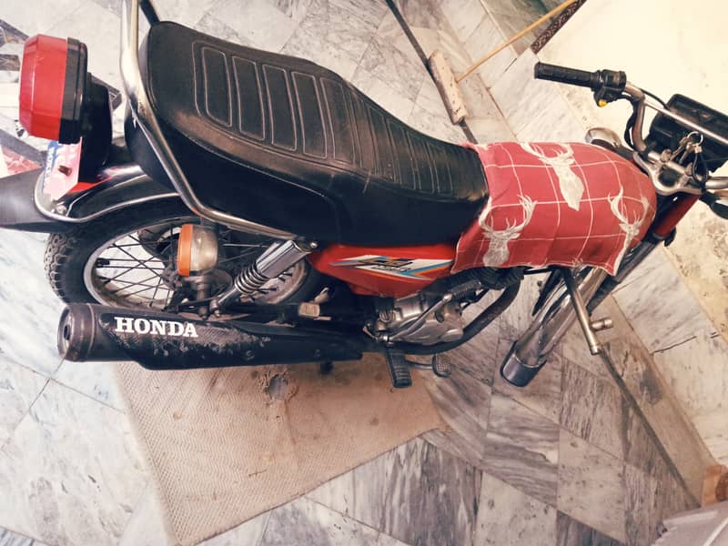 Honda CG 125 2016 4