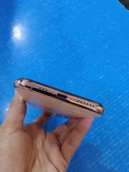 11 pro 256 gb pta approved Golden color 4