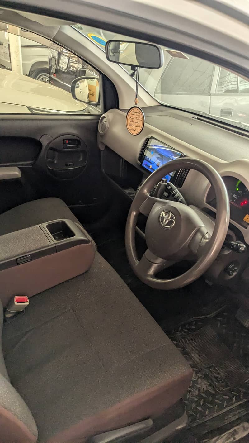 Toyota Passo 2014 8