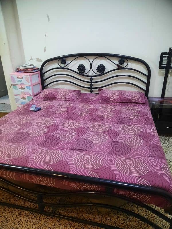 king Bed and Mattress 1