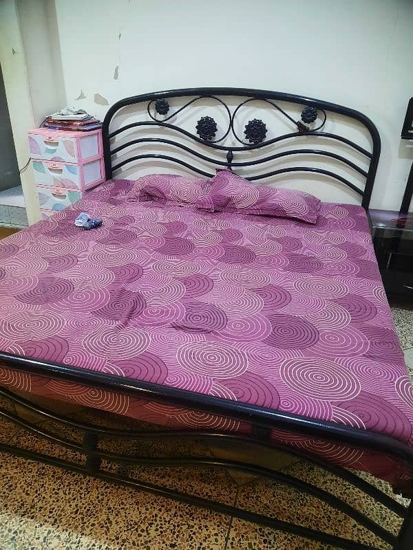 king Bed and Mattress 2