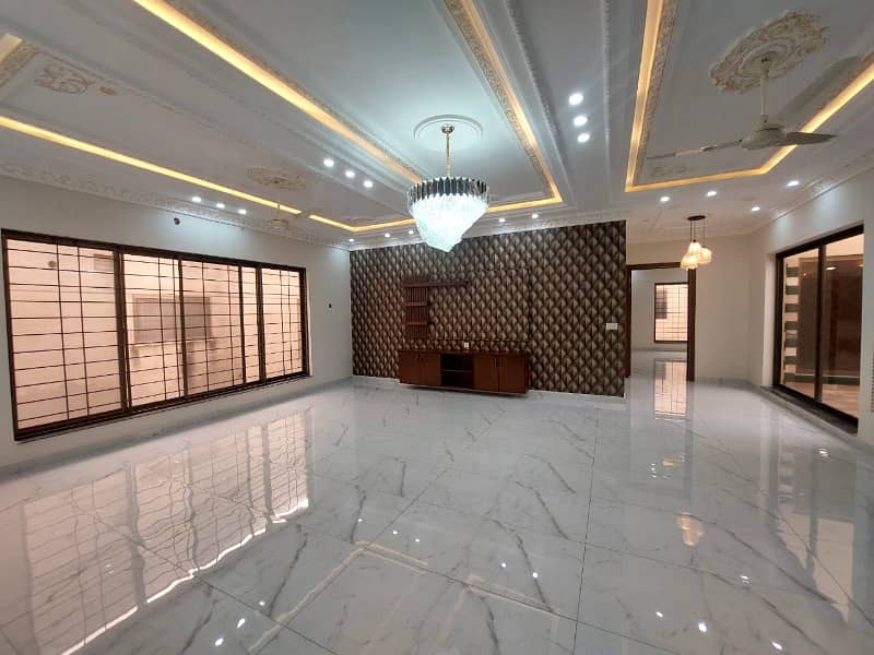 One Kanal Brand New Luxury Ultra-Modern Design Most Beautiful Bungalow for sale 25