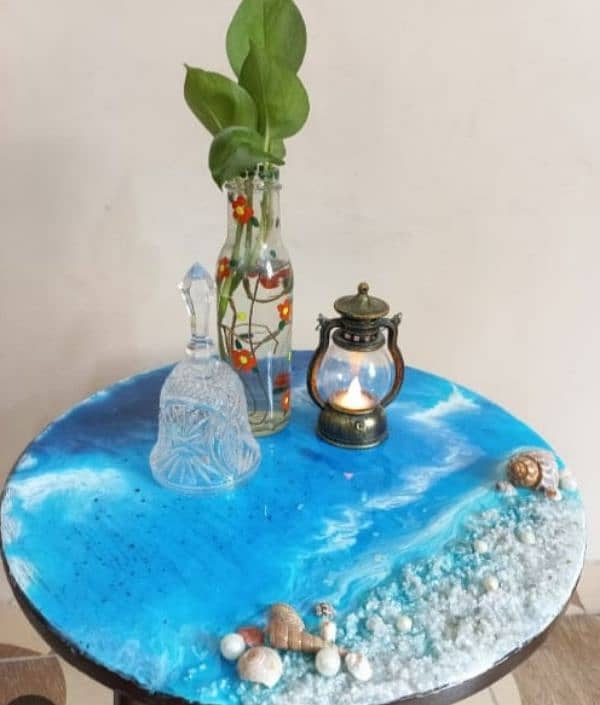 Resin Coffee table 1