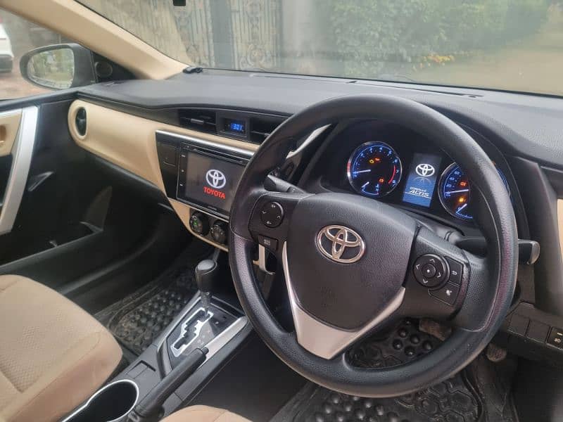 Toyota Corolla Altis cruisetronic 2018, like new car 10