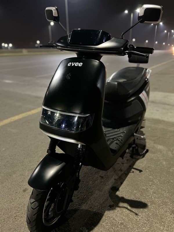 Electric Scooty Almost new 12