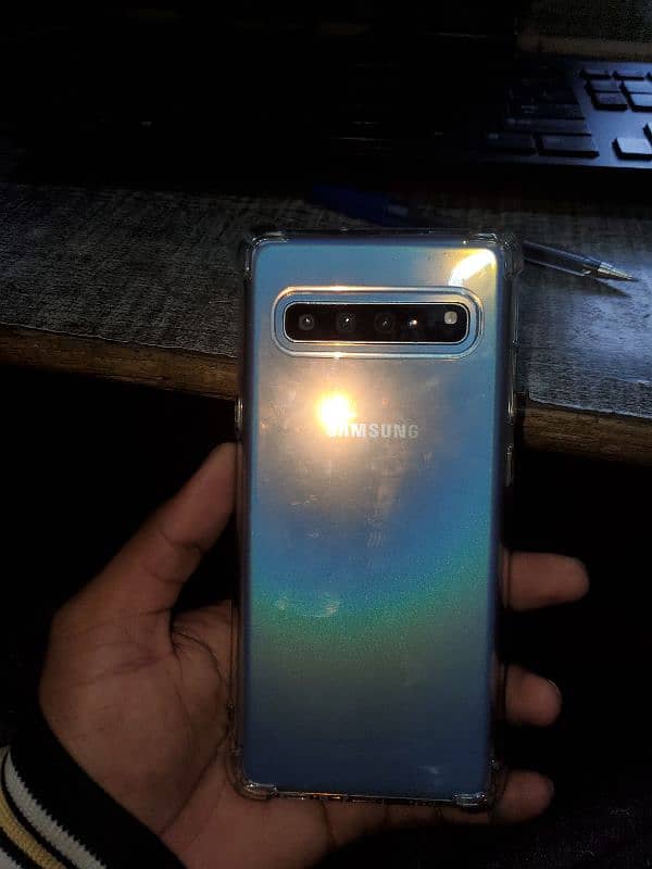 samsung s10 5g new condition 1