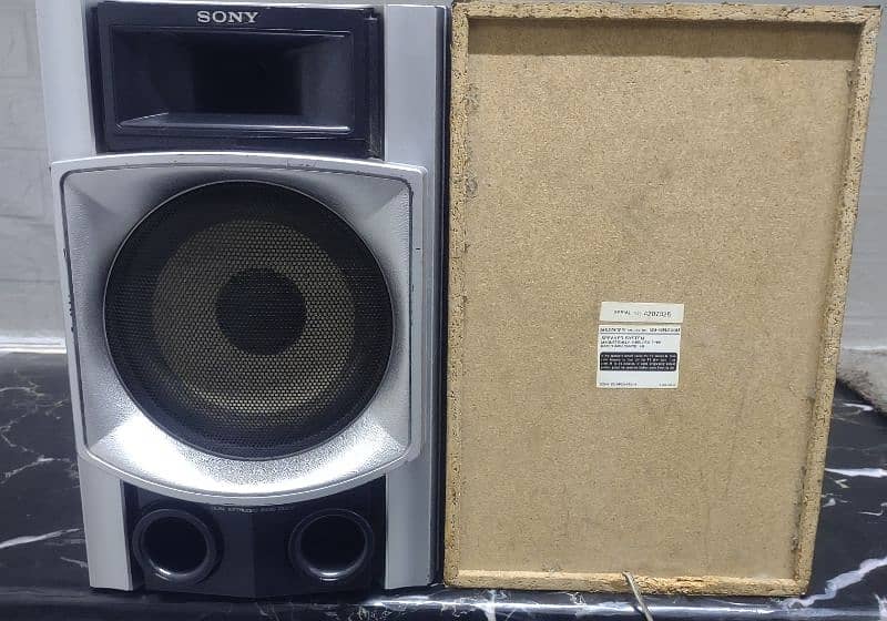 Sony Powerfull speaker 3