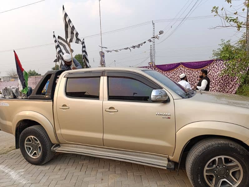 Toyota Hilux 2015 4