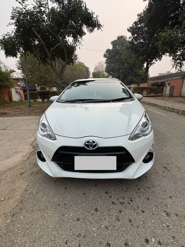 Toyota Aqua 2015 - 2019 Import 3