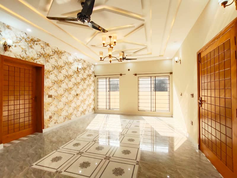 Luxurious 10 Marla House for Sale in Citi Housing Jhelum! 26