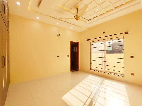 Luxurious 10 Marla House for Sale in Citi Housing Jhelum! 30