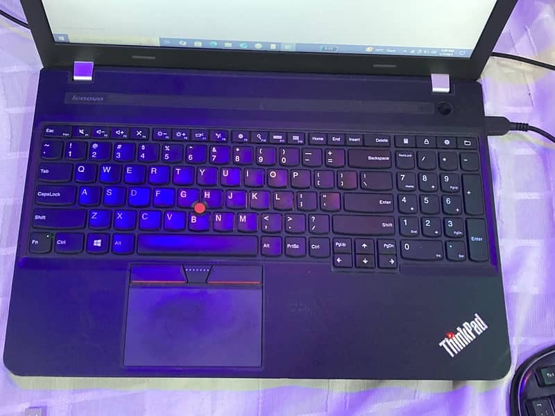 lenovo thinkpad gaming laptop core i5 5th gen 8/512 2Gb graphic card 5