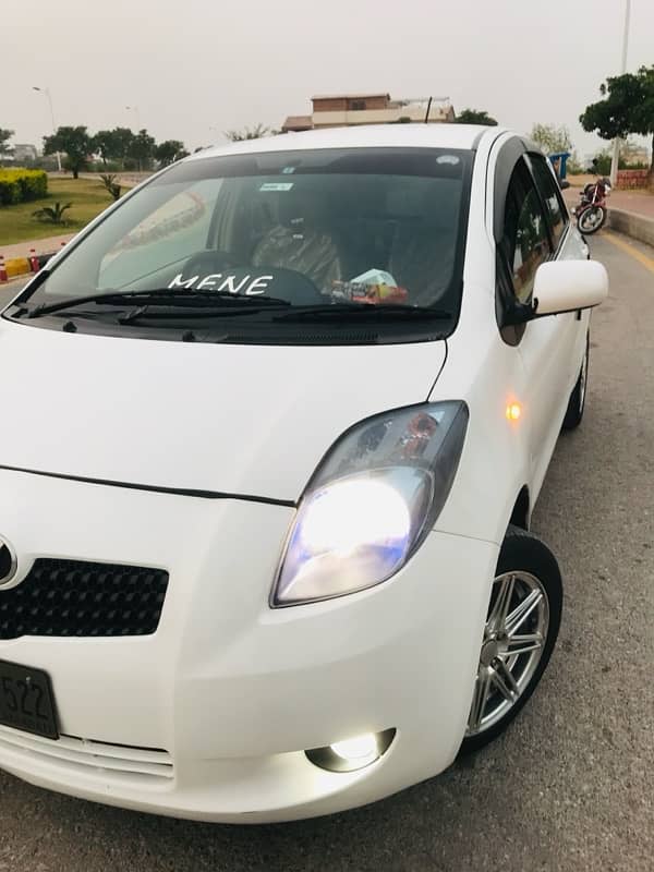 Toyota Vitz 2007 1