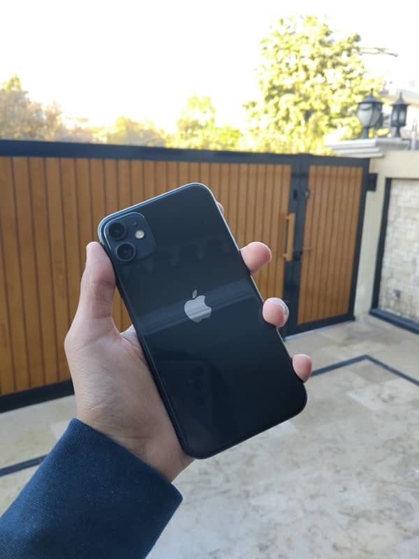 iPhone 11 Factory Unlock 128gb 0