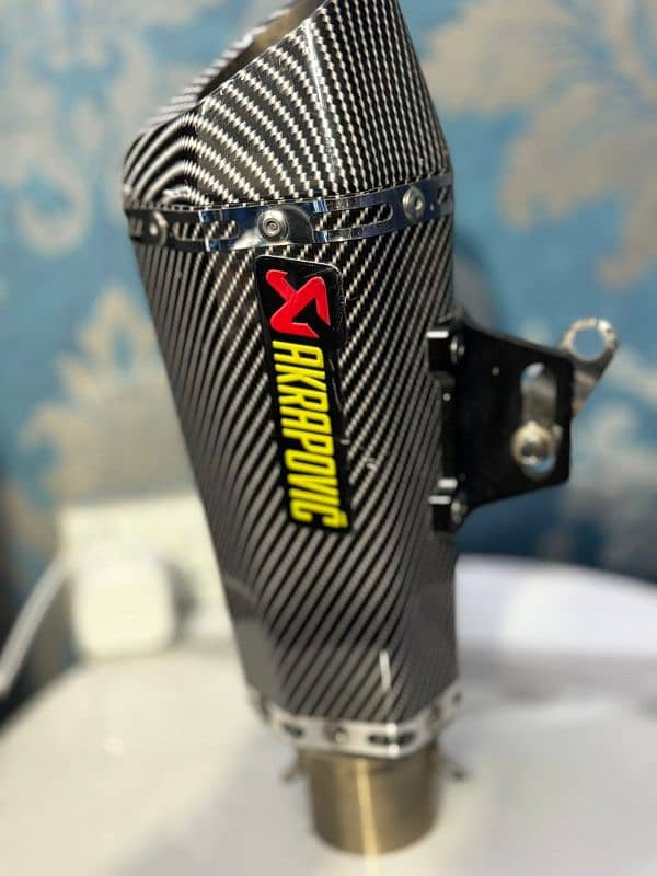 akrapovic shark style exhaust 5