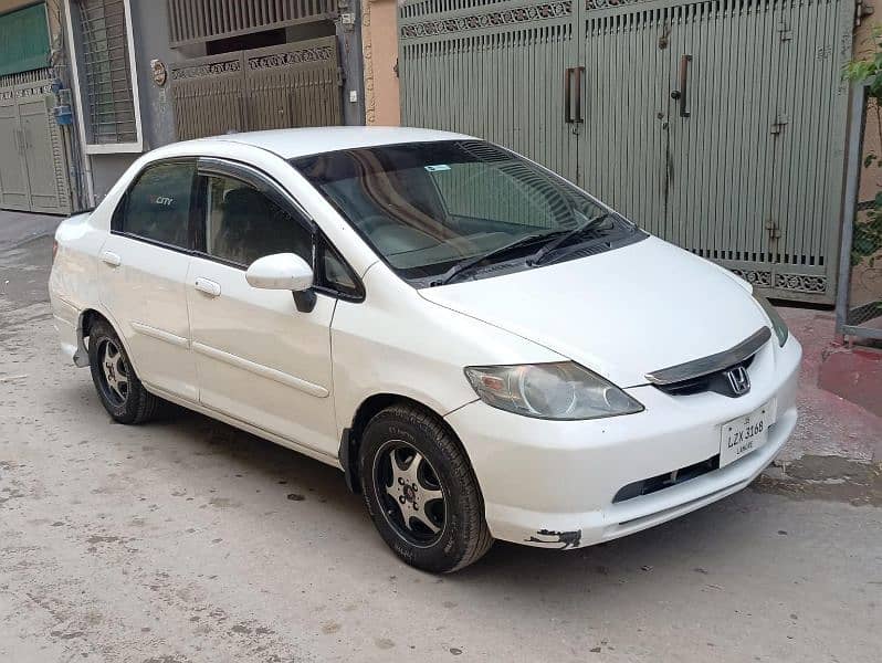 Honda City IDSI 2005 Urgent sale ( WhatsApp 03275691307) 1