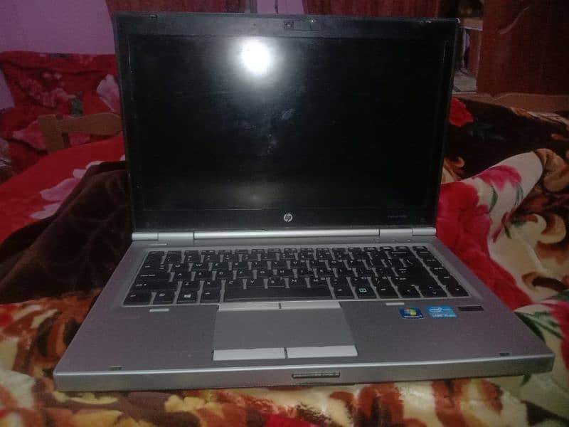 hp 8470p 4/512gb 0