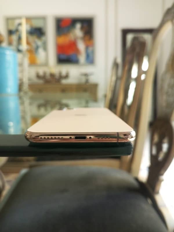 Iphone 11 Pro Max factory unlock non-PTA 4