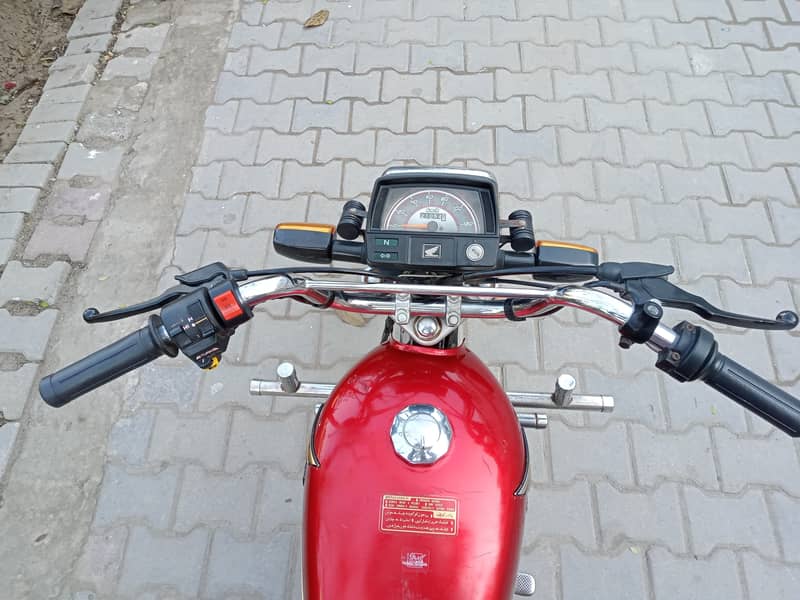 Honda CD 70 2021 10