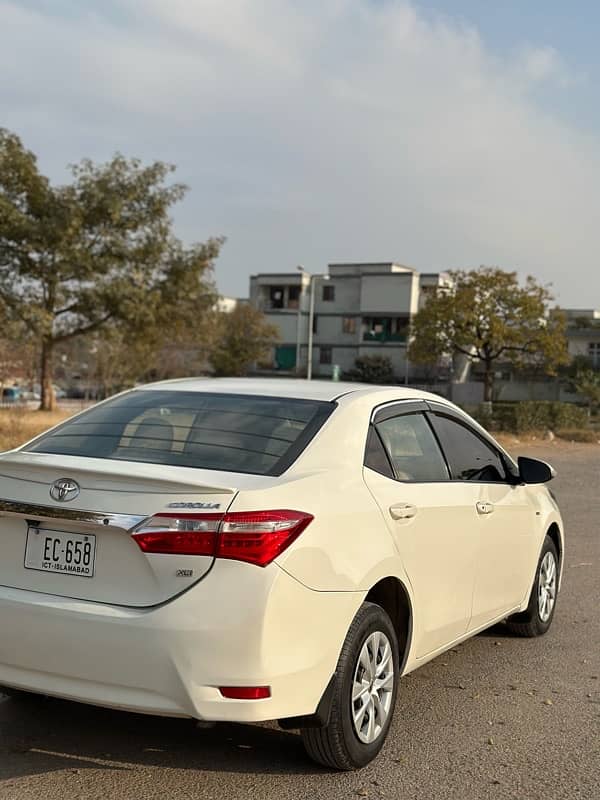 Toyota Corolla XLI 2015 1