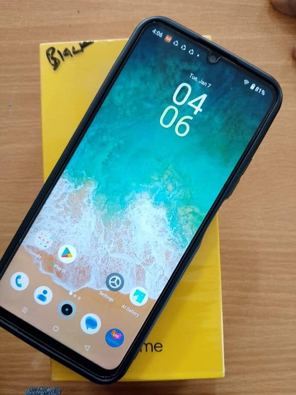 Realme c53 6/128 3