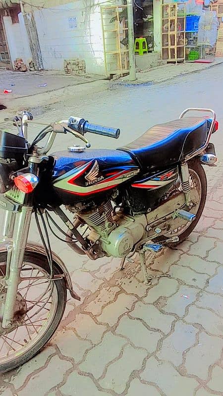 Honda 125 Model 2015 bike ok hai 0