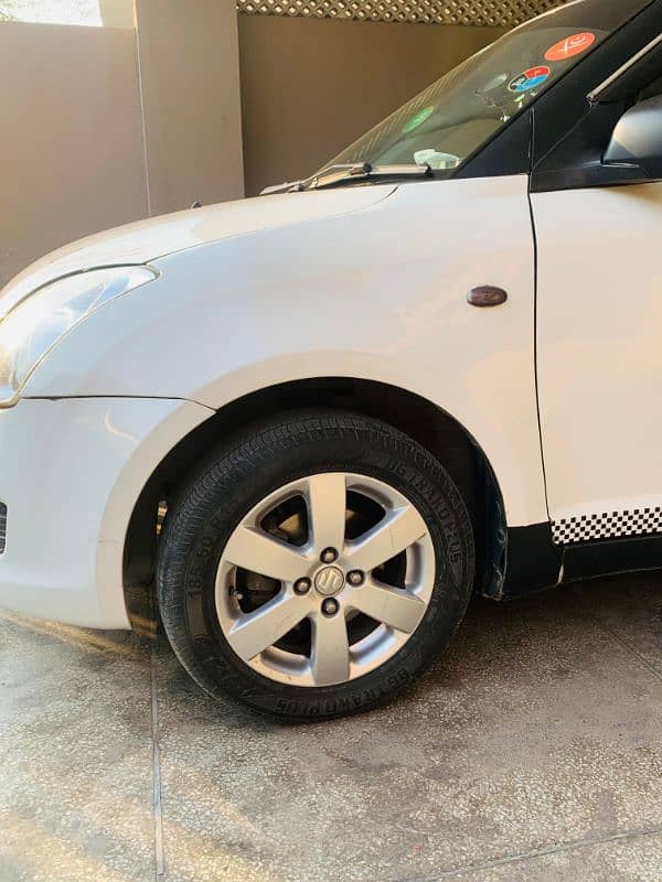 Suzuki Swift 2012 DX 1.3 Immaculate Condition 4