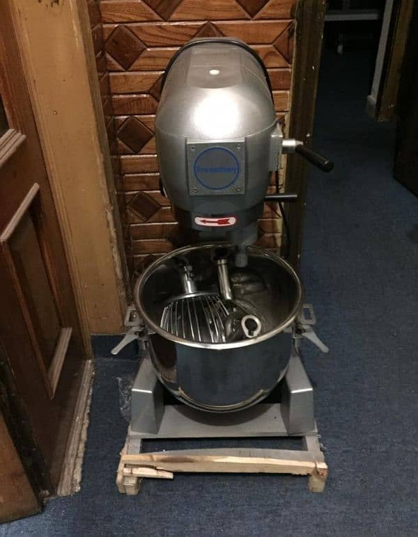 Pizza Deck Oven / Fryer / panini grill / Dough Mixer / Hot case Slush 10