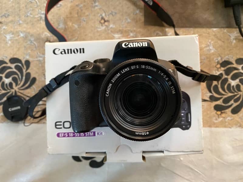 Canon EOS DSLR 800D 18-55mm lens 2