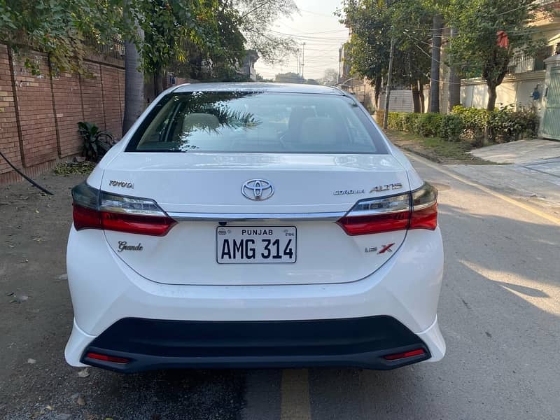 Toyota Corolla Altis 2022 5