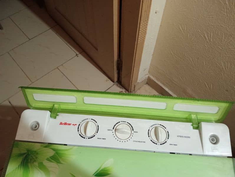 baby washer machine+ Drayer for urgent sale 4