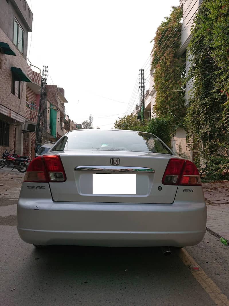 Honda Civic EXi 2005 4