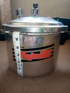 pressure cooker