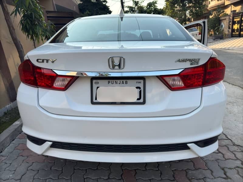 B2B Honda City Aspire Full Option 1