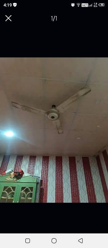 ceiling fan for sale in excellent condition 0