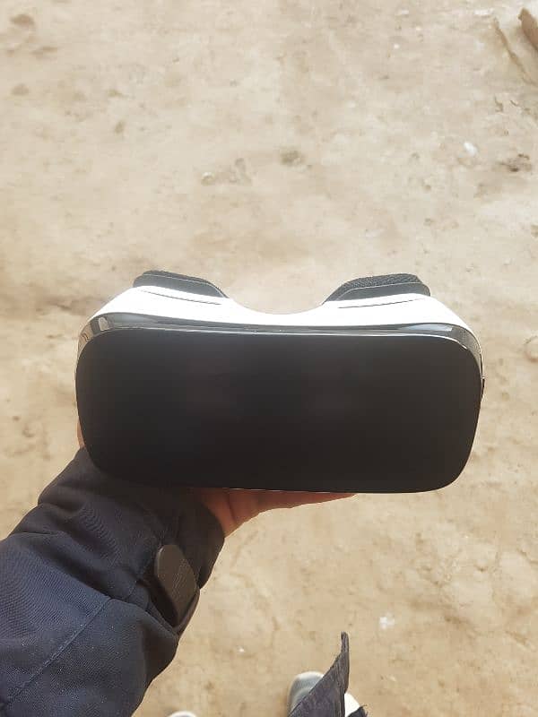 Samsung S7 Edge With Oculus Vr Glasses 9