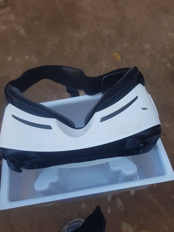 Samsung S7 Edge With Oculus Vr Glasses 11