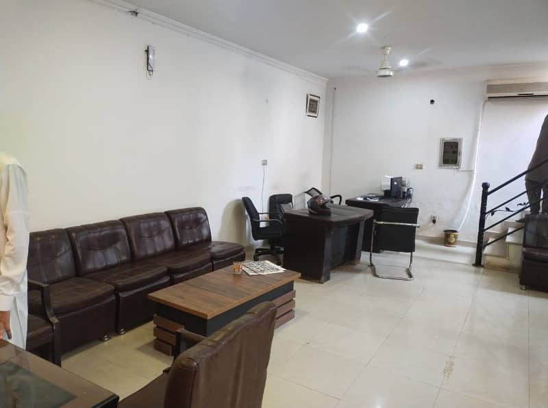 4 Marla Basment Office For Rent In DHA Phase 1,Block K, Lahore. 4