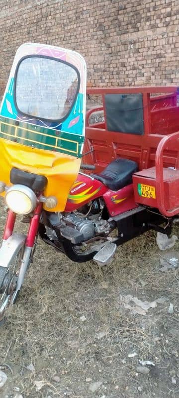 Rickshaw Good condition hy koi fault nhn contect 03451062647 8