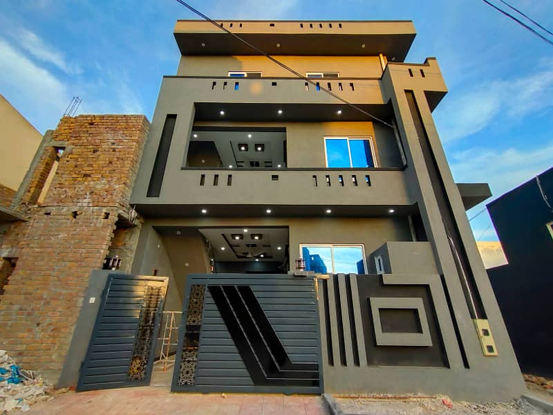 6 Marla Corner Triple Storey House For Sale 23