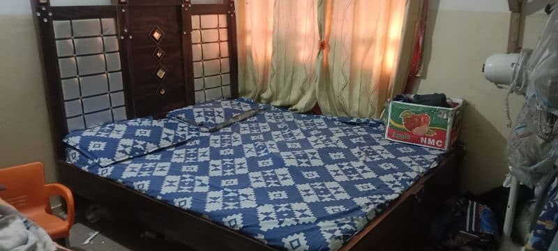 double bed wooden 1