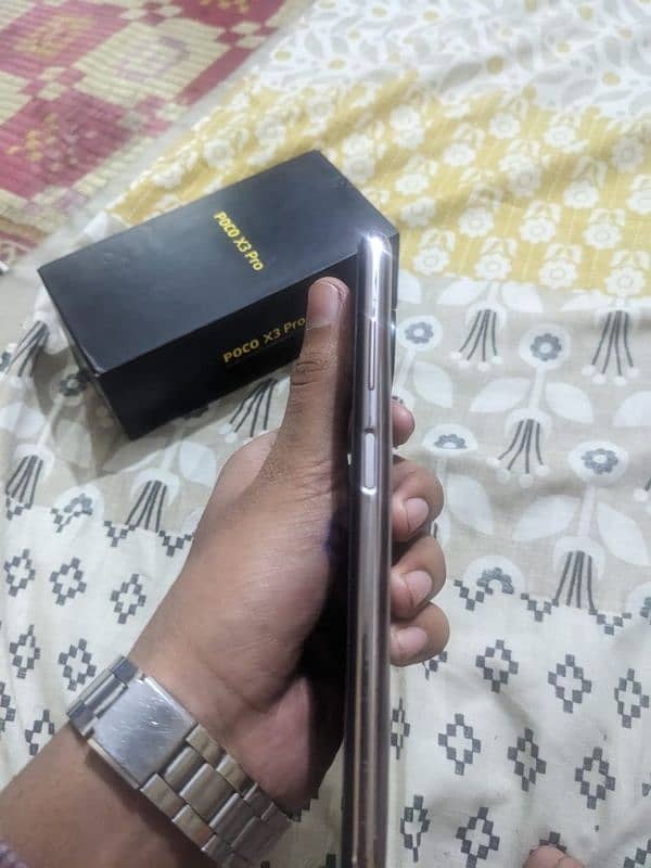 POCO X3 PRO with box ram 6+2/128gb ha exchange Possible 3