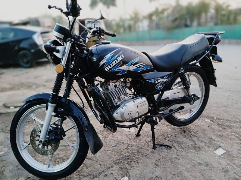 Suzuki GS150 2021 3