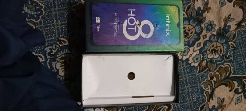 Infinix hot 8.4/64 7